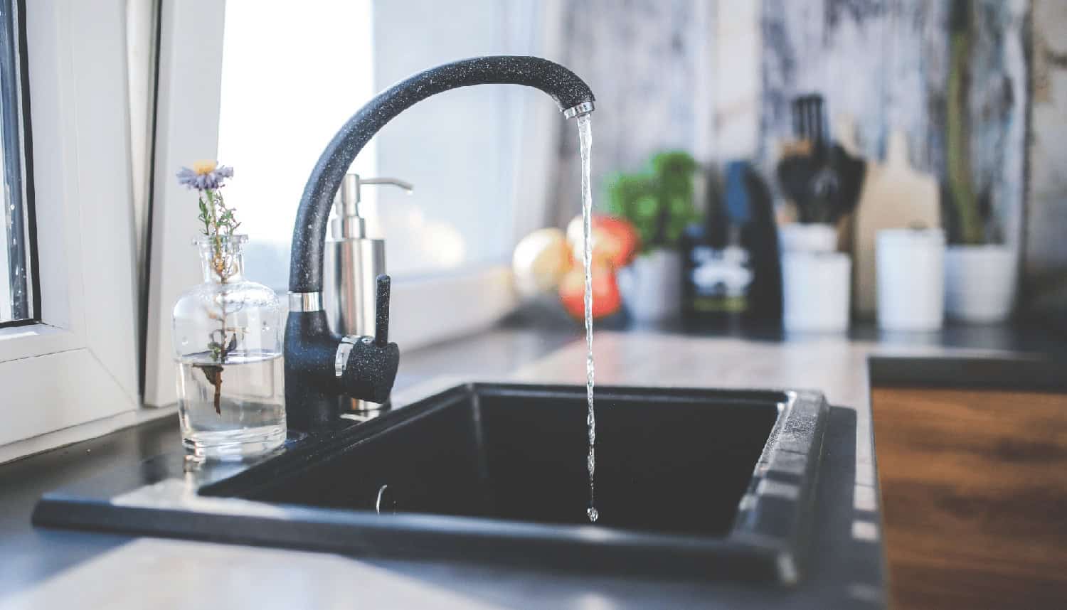 evier cuisine design eau courante